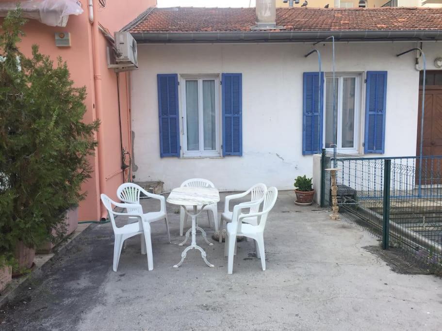 Calme Et Tranquillite Et Un Soupir Villa Menton Ngoại thất bức ảnh